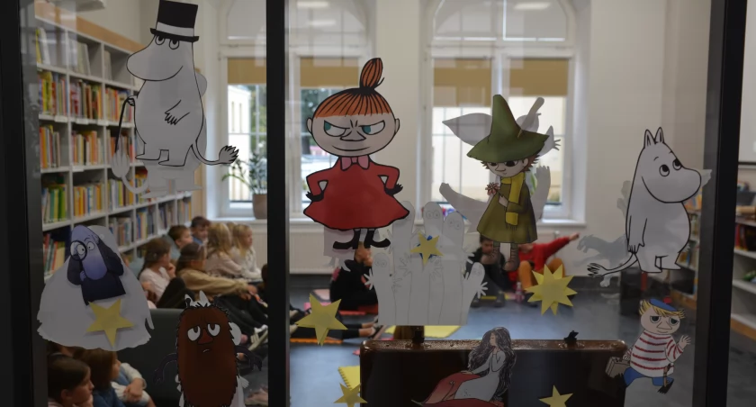 Noc  bibliotek z Muminkami