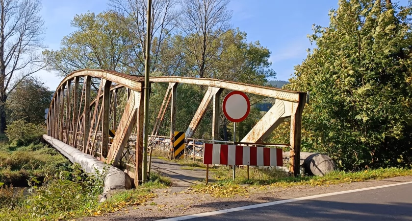 Inwestycje, remonty, Pieniądze remont mostu - zdjęcie, fotografia