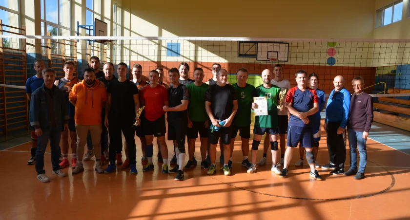 Drużyny Bobra Marciszów i Sokolików Janowice Wielkie
