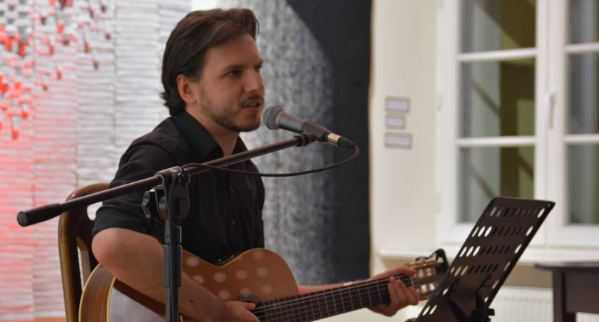 Michał Jaworski w Muzeum Tkactwa w Kamiennej Górze