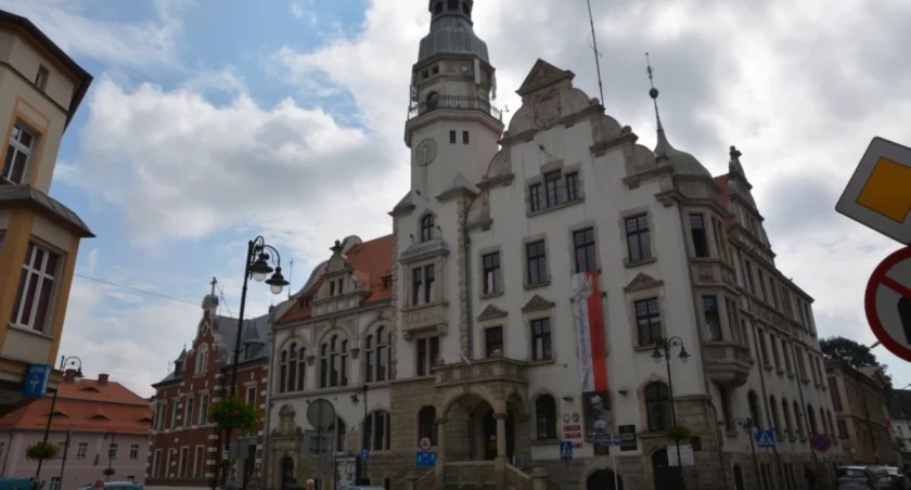 ratusz w Kamiennej Górze