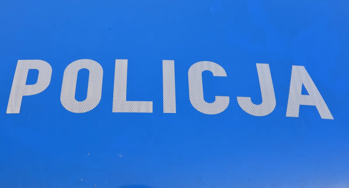 Policja, Kolizja skrzyżowaniu - zdjęcie, fotografia
