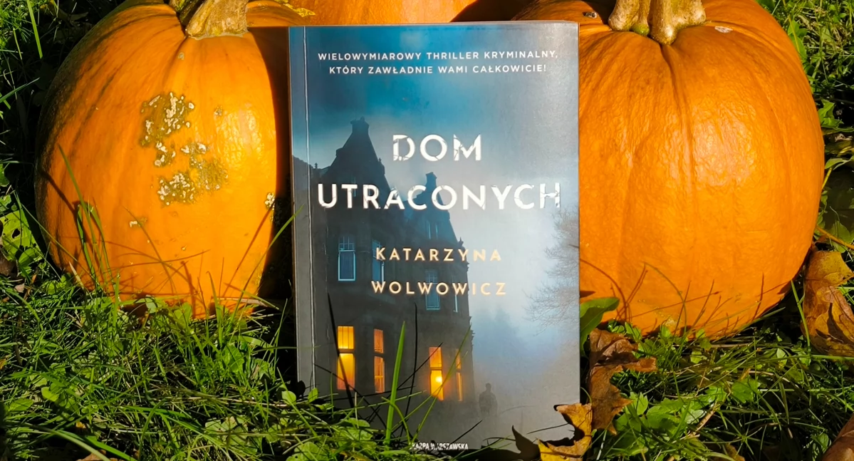 Książka, utraconych - zdjęcie, fotografia