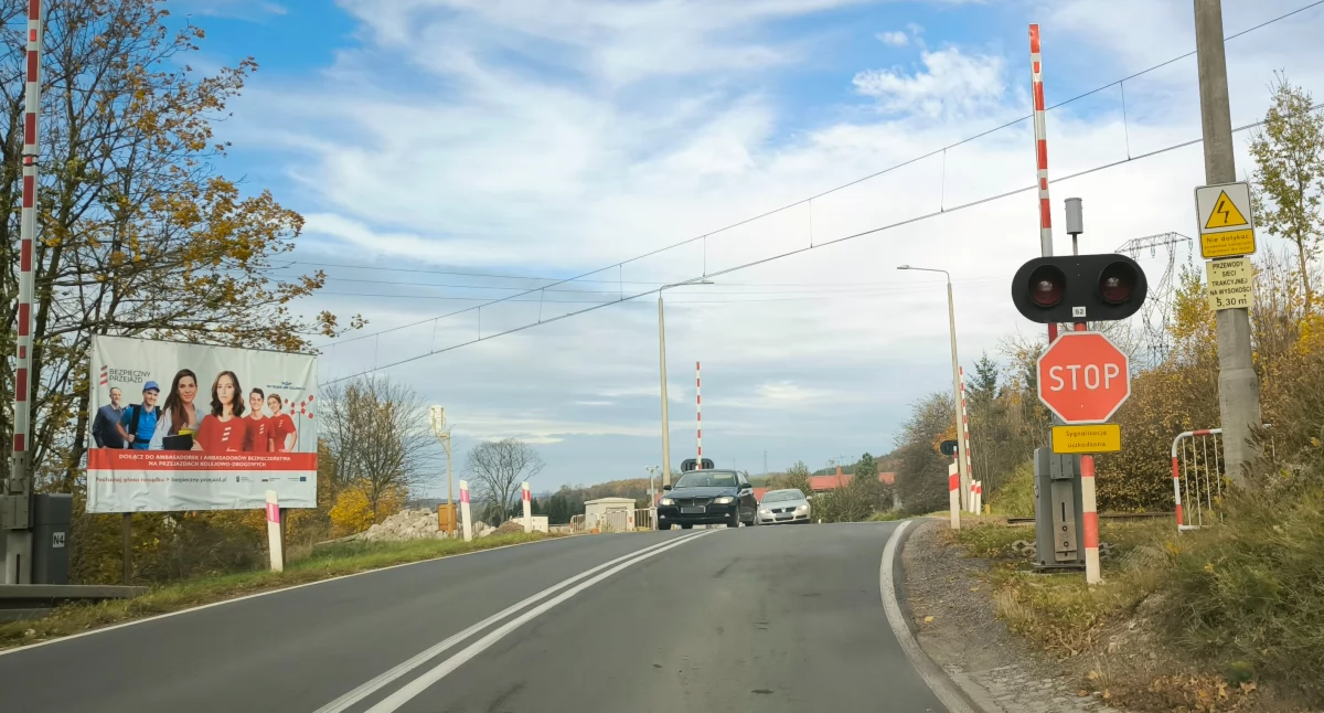 Ostrzeżenia, Uszkodzona sygnalizacja - zdjęcie, fotografia