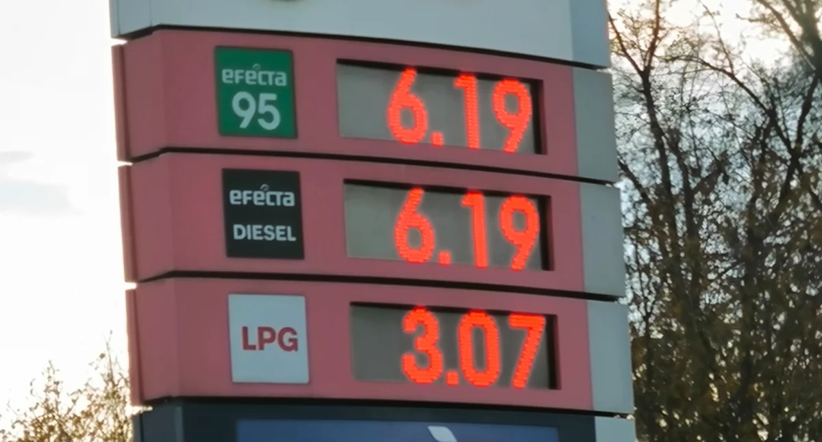 Podatki, opłaty, Drogo Kamiennej Górze - zdjęcie, fotografia