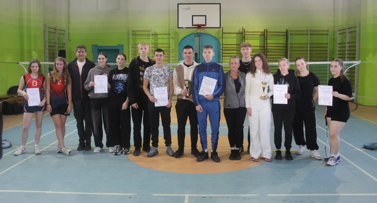 Sport szkolny, Licealiada badminton finał powiatowy - zdjęcie, fotografia