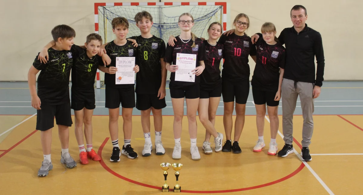 Sport szkolny, Igrzyska Dzieci koszykówka finał powiatowy - zdjęcie, fotografia