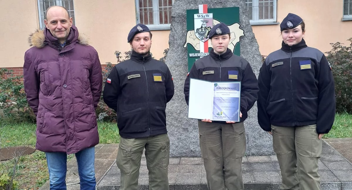 Szkoły, edukacja, Ekstraklasa wojskowa - zdjęcie, fotografia