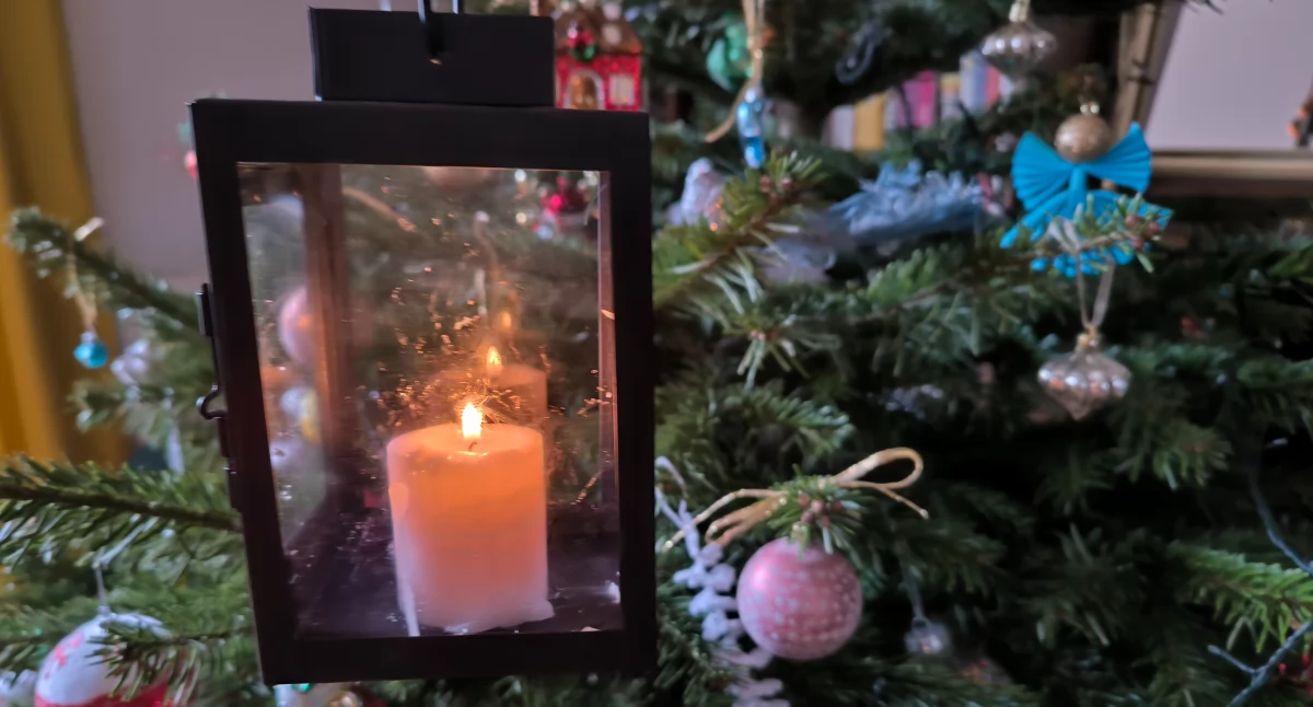 Kościół, religia, Betlejemskie Światełko Pokoju - zdjęcie, fotografia