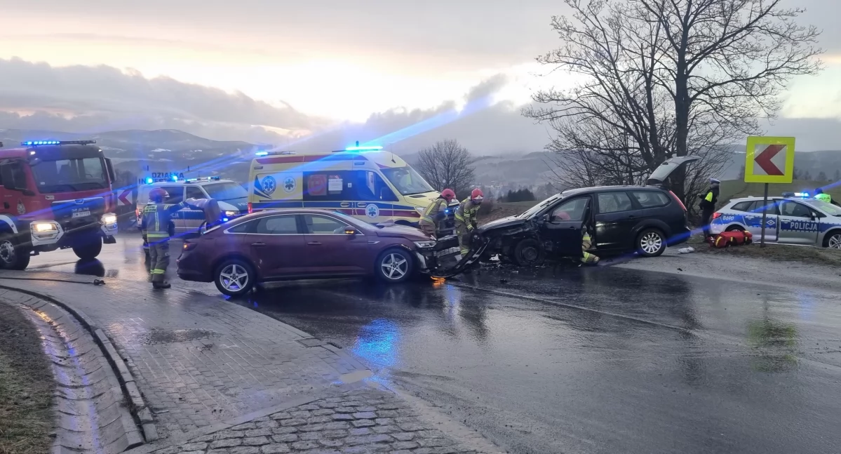 Wypadki, Wypadek Wałbrzyskiej - zdjęcie, fotografia