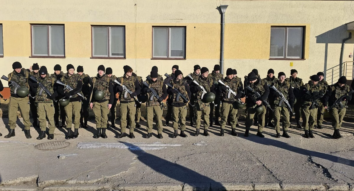 Szkoły, edukacja, Uczniowie wojsku - zdjęcie, fotografia