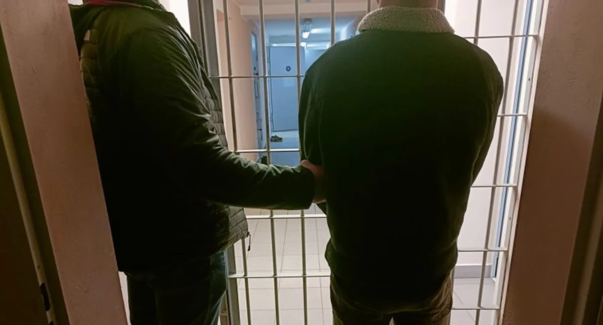 Policja, Miał wypłacić cudzego konta - zdjęcie, fotografia