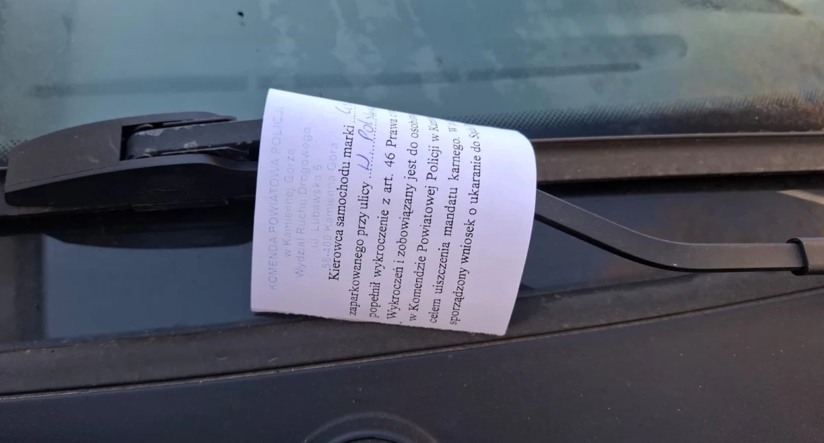 Policja, Zaproszenie kamiennogórską komendę policji - zdjęcie, fotografia