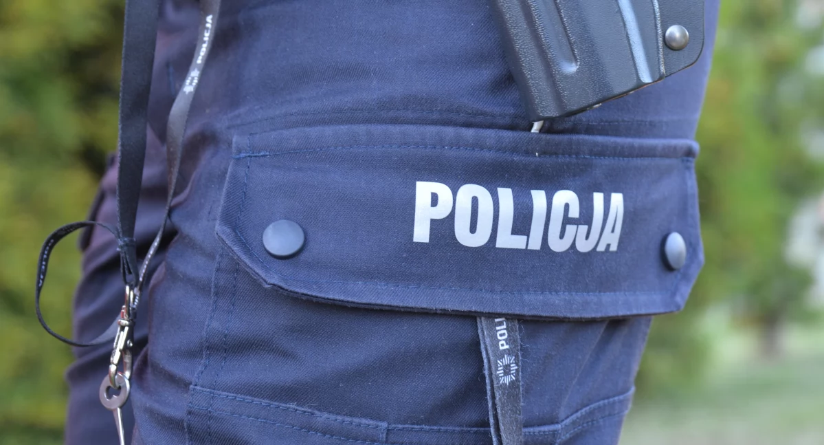 Policja, Przerwana gehenna ciężarnej kobiety - zdjęcie, fotografia