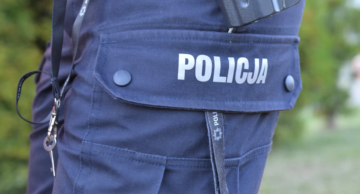 Policja, Oszustwo kobietę ciąży - zdjęcie, fotografia