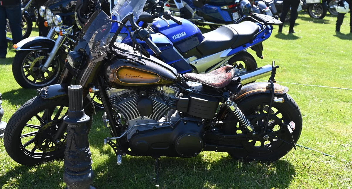 Kościół, religia, Motocykle krzeszowskim opactwie - zdjęcie, fotografia