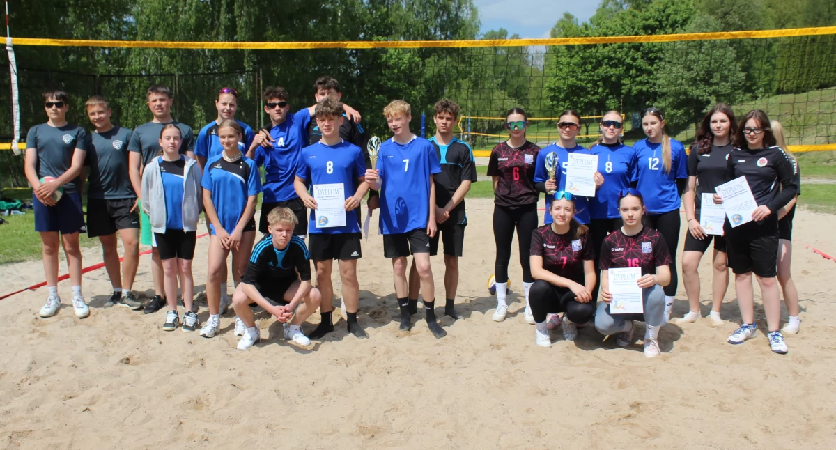Sport szkolny, Igrzyska Młodzieży Szkolnej piłka plażowa finał powiatowy - zdjęcie, fotografia