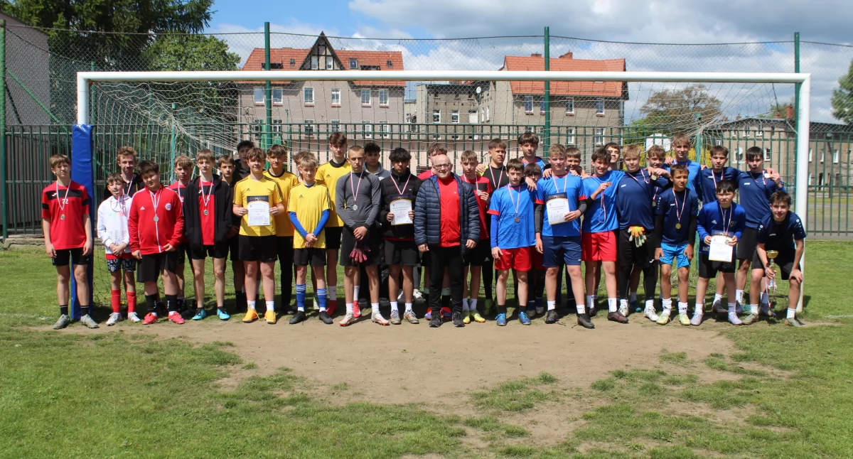 Sport szkolny, Igrzyska Młodzieży Szkolnej piłka nożna finał strefy - zdjęcie, fotografia