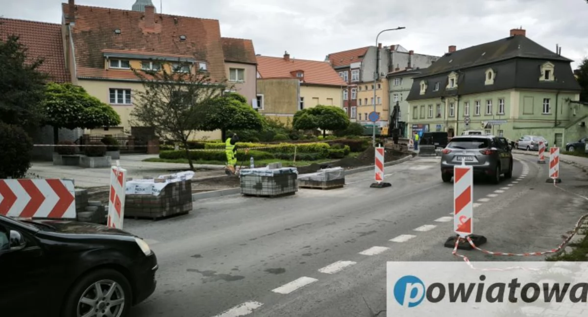 Ostrzeżenia, Zmiana utrudnień centrum Kamiennej Góry - zdjęcie, fotografia