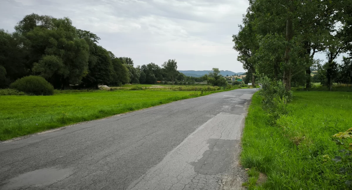 Ostrzeżenia, Kolejne utrudnienia drogach powiatu kamiennogórskiego - zdjęcie, fotografia