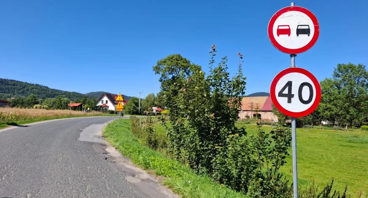 Ostrzeżenia, Znaki stoją - zdjęcie, fotografia