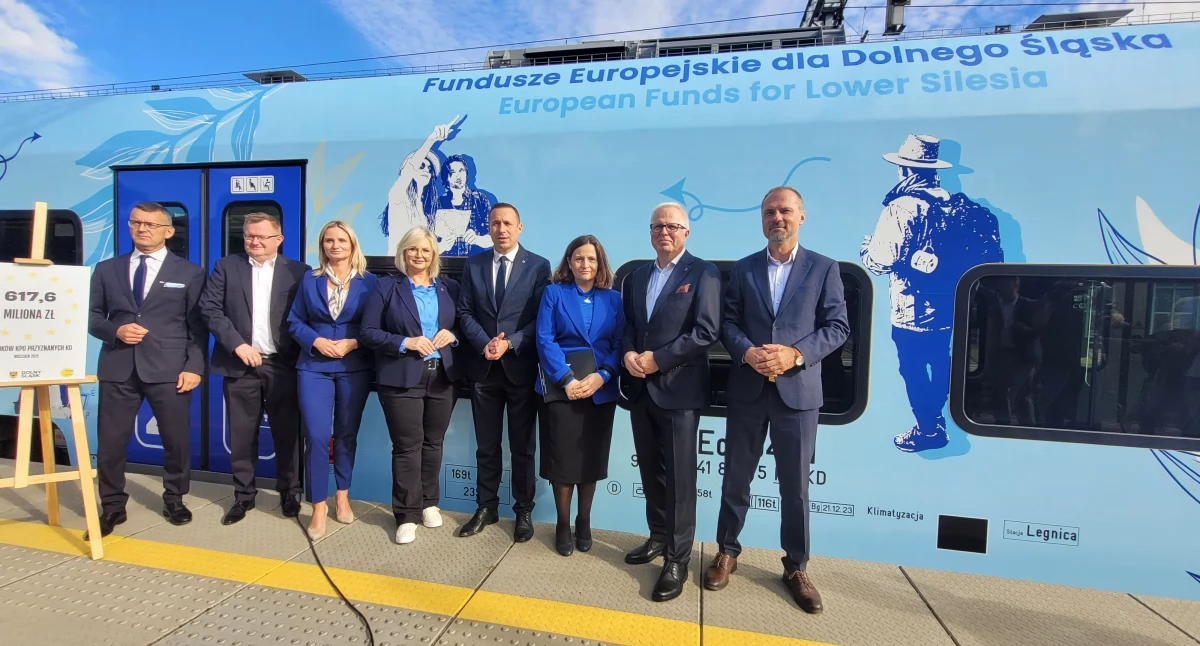 Z urzędów, Unijne miliony zakup nowych pociągów Kolei Dolnośląskich - zdjęcie, fotografia