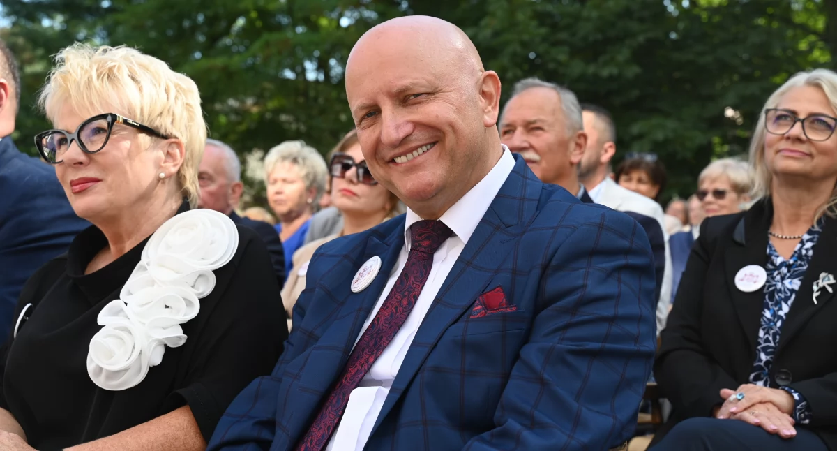 Szkoły, edukacja, Liceum Ogólnokształcące Kamiennej Górze więcej szkoła - zdjęcie, fotografia