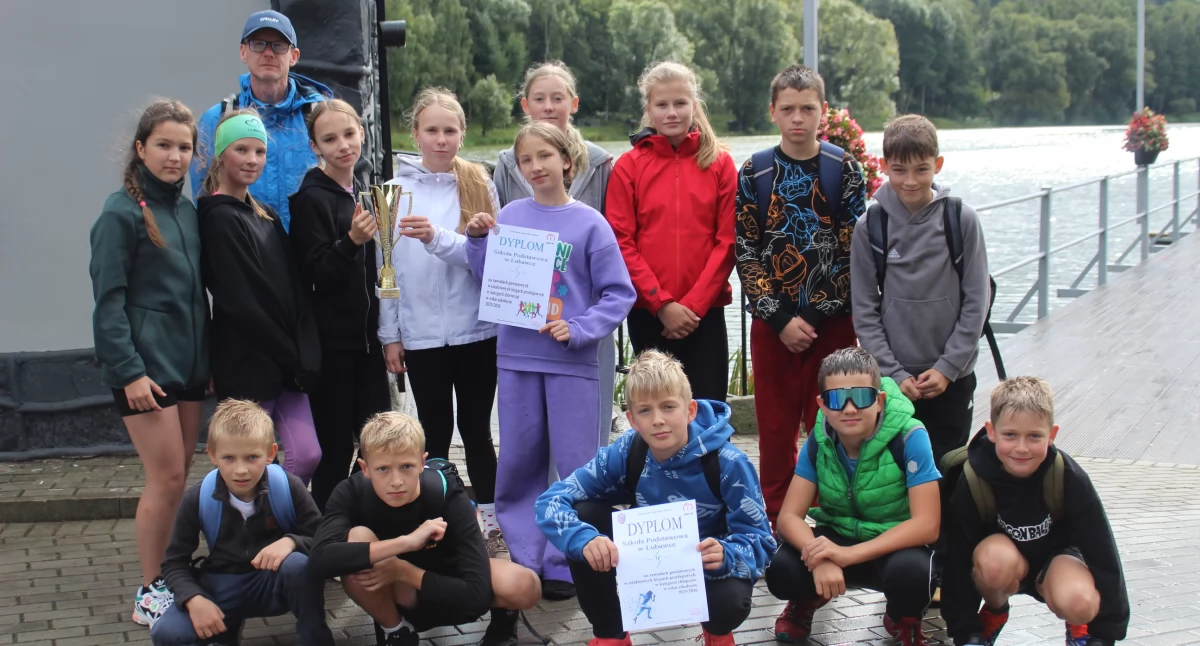 Sport szkolny, Sztafetowe Biegi Przełajowe Igrzyska Dzieci finał powiatowy - zdjęcie, fotografia