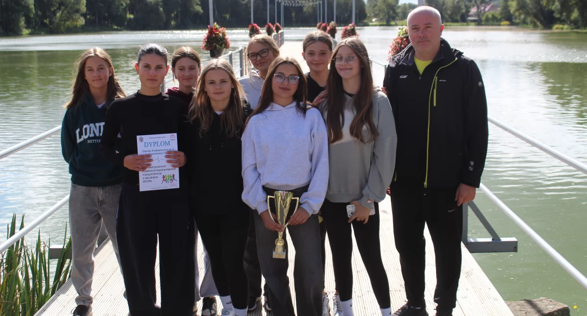 Sport szkolny, Finał Powiatowy Sztafetowych Biegach Przełajowych Igrzyska Młodzieży Szkolnej - zdjęcie, fotografia