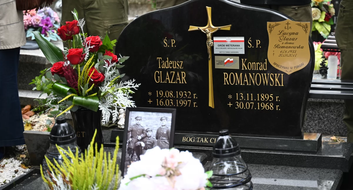 Historia, Kolejny grób weterana kamiennogórskim cmentarzu - zdjęcie, fotografia