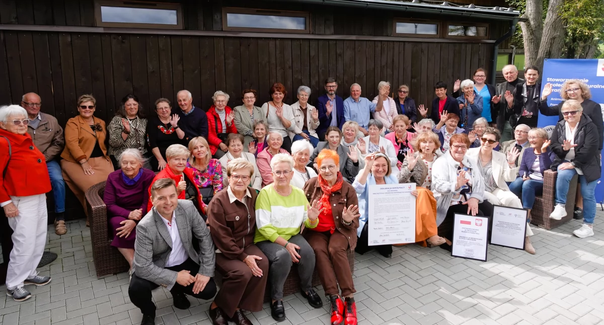 Powiat, Seniorów ciała doradcze które wspierają samorządy tworzeniu polityki senioralnej - zdjęcie, fotografia