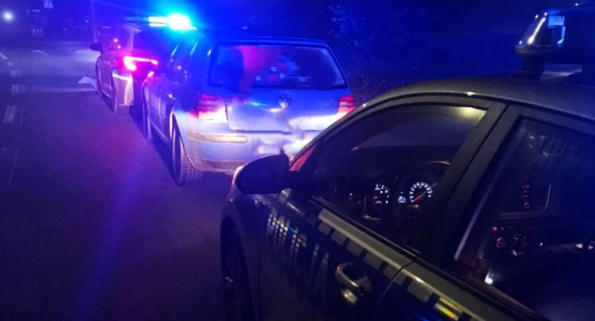 Policja, Nocna kontrola młodego kierowcy - zdjęcie, fotografia