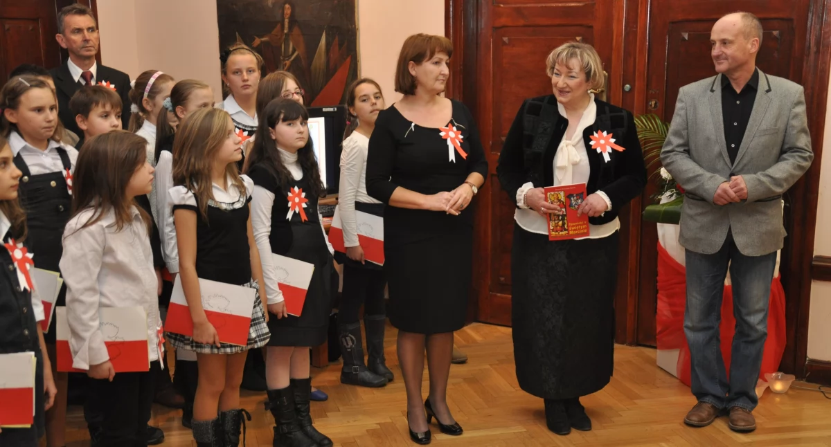 Historia, historii listopada muzeum - zdjęcie, fotografia