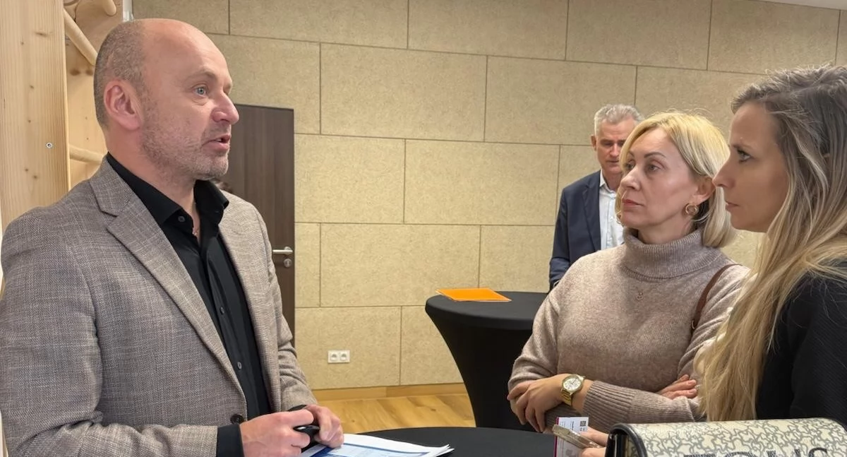 Z urzędów, Specjalna Strefa Ekonomiczna Małej Przedsiębiorczości Spotkaniu Biznesowym Nowych Skalmierzycach - zdjęcie, fotografia