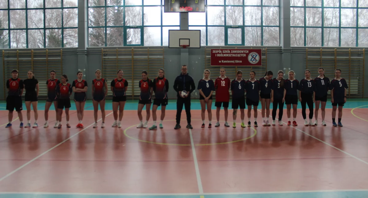 Sport szkolny, Licealiada halowa piłka nożna finał powiatowy - zdjęcie, fotografia