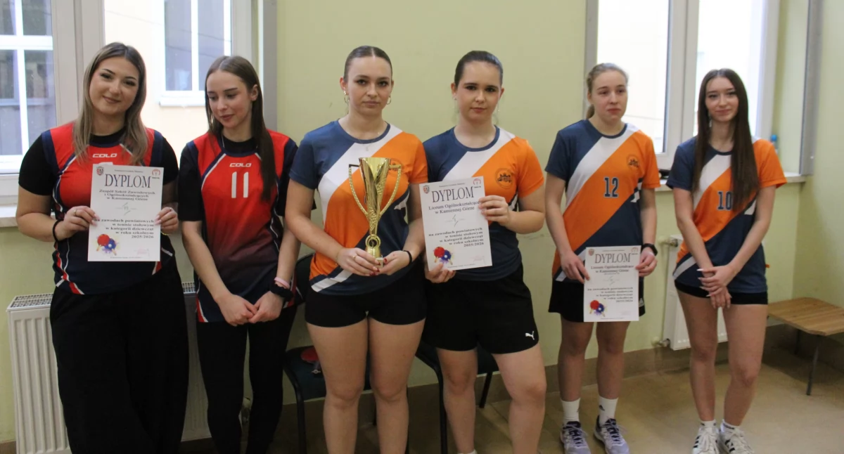 Sport szkolny, Licealiada turniej tenisa stołowego finał powiatowy - zdjęcie, fotografia