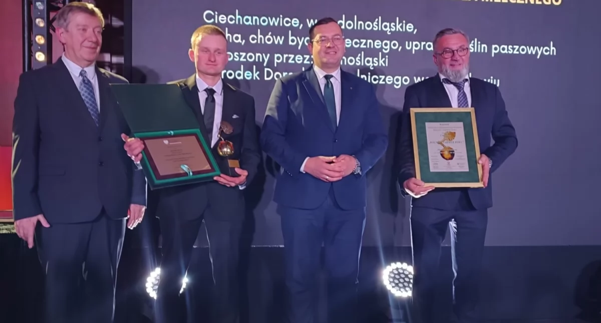 Ekologia, przyroda, Rolnik–Farmer Ciechanowic - zdjęcie, fotografia