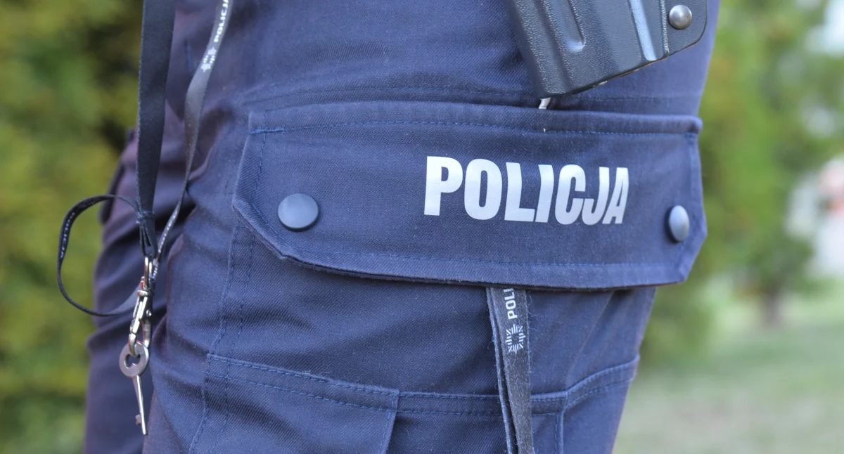 Policja, Podejrzany sprzedaż narkotyków - zdjęcie, fotografia