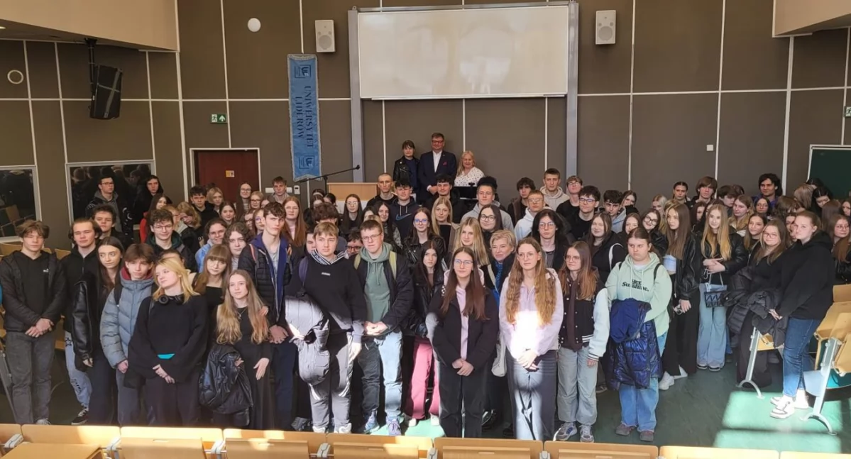 Szkoły, edukacja, Szkolny Dzień Handlowca - zdjęcie, fotografia