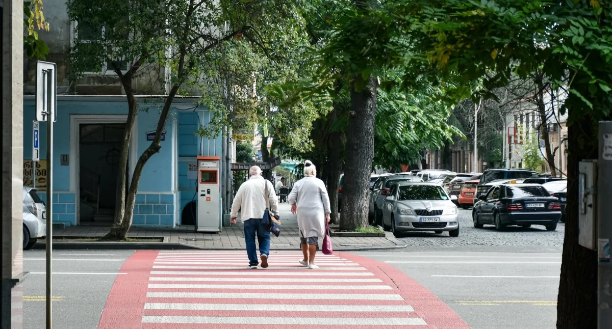 Współpraca, Progi wyspowe skuteczne rozwiązanie poprawiające bezpieczeństwo Kamiennej Górze okolicach - zdjęcie, fotografia