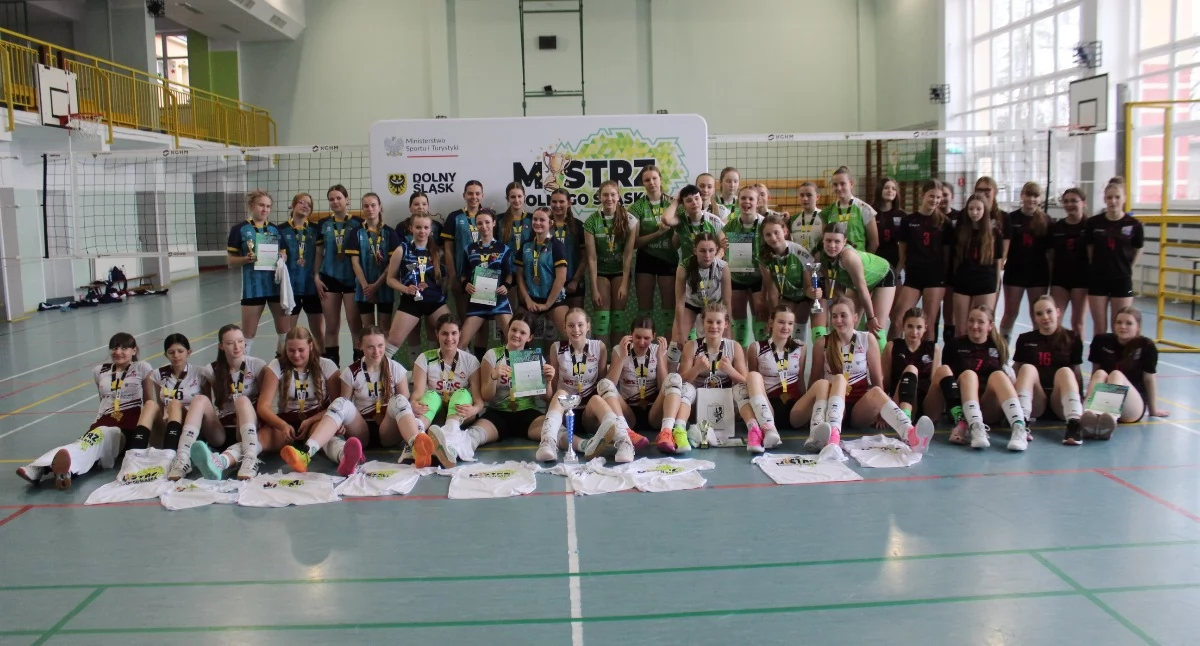 Sport szkolny, Igrzyska Młodzieży Szkolnej siatkówka dziewcząt finał wojewódzki - zdjęcie, fotografia