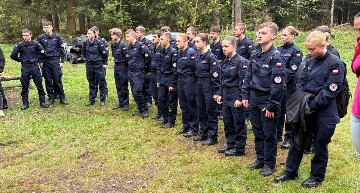 Szkoły, edukacja, Poznawali tajniki poszukiwań zaginionych osób - zdjęcie, fotografia