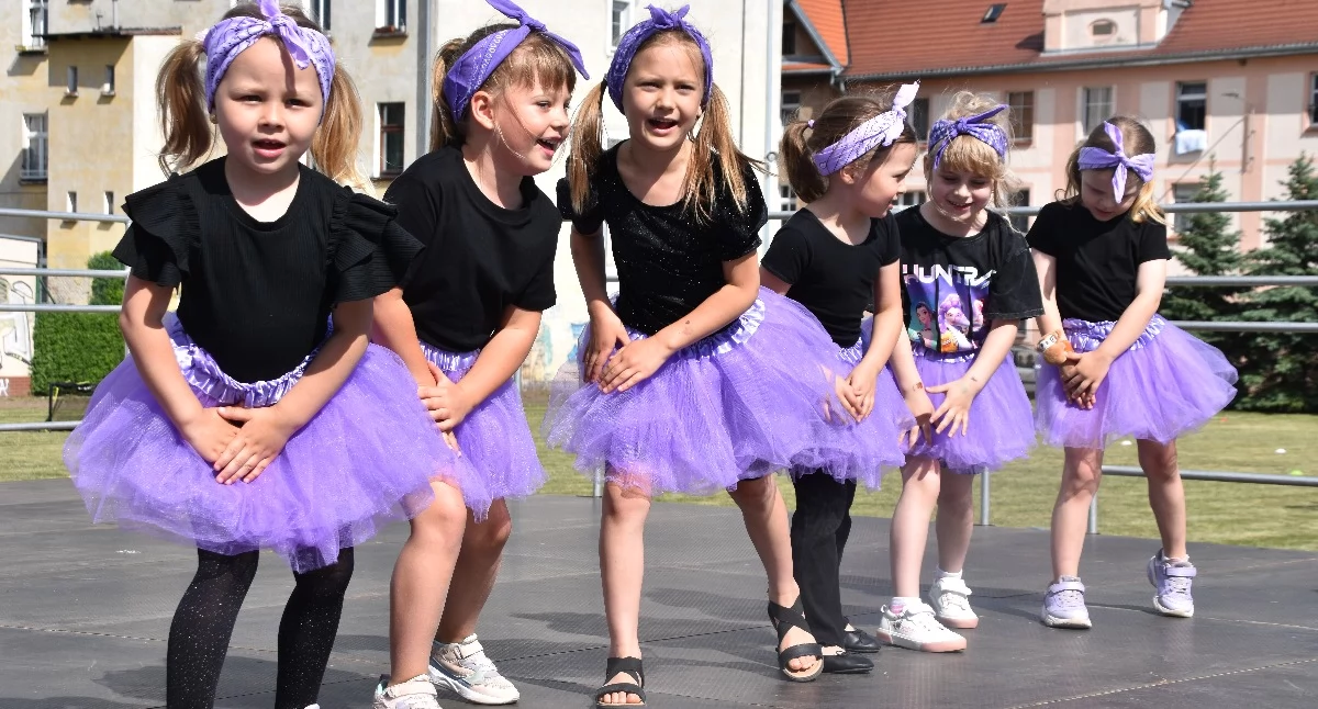 Inne wydarzenia kulturalne, Słońce uśmiech zabawa - zdjęcie, fotografia