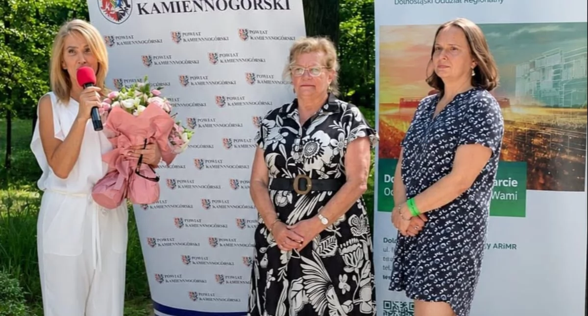 Z urzędów, dolnośląską wsią sercu tradycji nowoczesnego rozwoju! - zdjęcie, fotografia