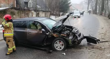 Rozbity samochód w Ogorzelcu